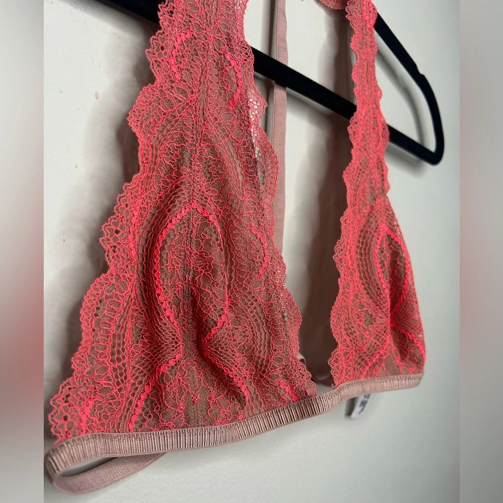 Free People Intimately Get Down Lace Halter Bralette Nude Neon Pink Size Medium